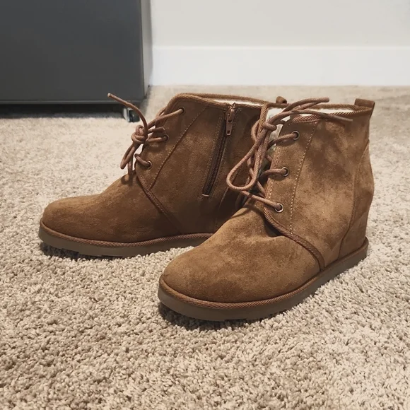 Booties - Picture 3 of 4